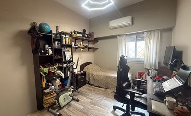 CASA EN VENTA RECICLADA A NVA SARANDI AVELLANEDA