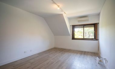 Casa en alquiler en Martínez vías a Libertador