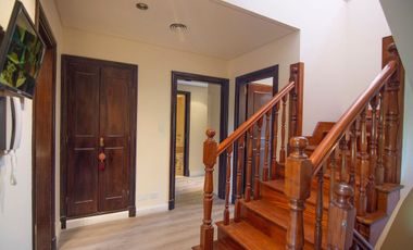 Casa en alquiler en Martínez vías a Libertador