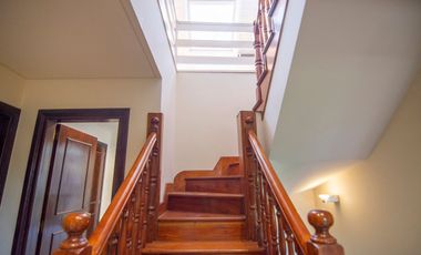 Casa en alquiler en Martínez vías a Libertador