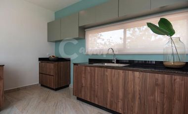 Casa de 2 pisos, 3 recamaras en privada en Conkal Yucatan  Entrega inmediata