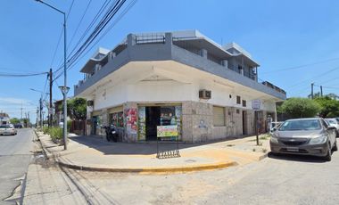 VENTA CASA LOCAL PASO DEL REY 3 AMBIENTES  CREDITO