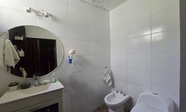 VENTA CASA LOCAL PASO DEL REY 3 AMBIENTES  CREDITO