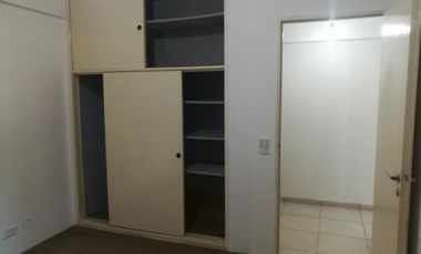 DEPTO 2 AMB.  EN SAN FERNANDO  PTE. PERON 700