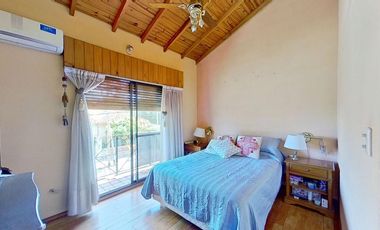 VENTA CASA 6 AMB V.DOMINICO CON PATIO Y GARAJE