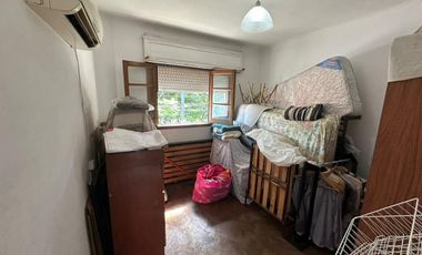 CASA EN VENTA 3 AMBIENTES EN MUNRO! OPORTUNIDAD!