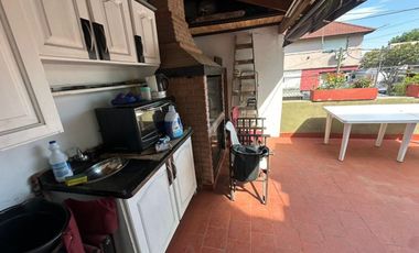 CASA EN VENTA 3 AMBIENTES EN MUNRO! OPORTUNIDAD!