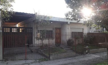 Casa en venta en Almirante Brown