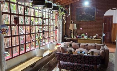 Casa 3 ambientes terreno de 370 m2 a media Cuadra Plaz