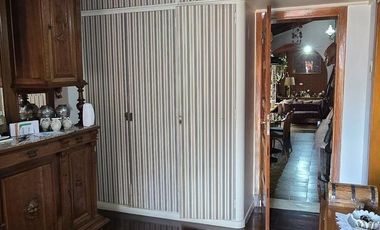 Casa 3 ambientes terreno de 370 m2 a media Cuadra Plaz