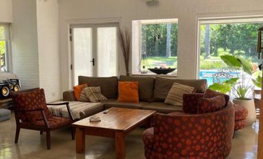 CASA 4 AMBIENTES EN VENTA, COUNTRY CLUB LOS CARDALES