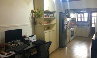 Hermosa casa al frente, tipo PH, Lanus Este, EXCELENTE UBICACIÓN