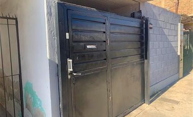 Hermosa casa al frente, tipo PH, Lanus Este, EXCELENTE UBICACIÓN