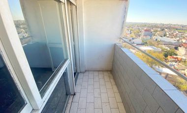 VENTA DEPARTAMENTO 4 AMBIENTES LANUS OESTE BALCÓN