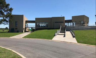 Casa en venta de 4 dormitorios en Haras Santa María, Escobar