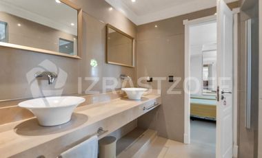 Casa en venta de 4 dormitorios en Haras Santa María, Escobar