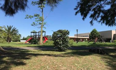 Casa en venta de 4 dormitorios en Haras Santa María, Escobar