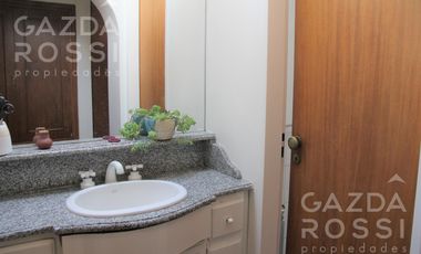 Casa en venta en Adrogue