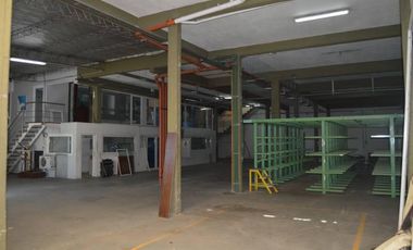 Establecimiento Industrial de 1100 m2 cub. - VENDIDO