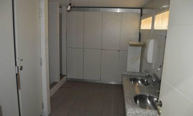 Establecimiento Industrial de 1100 m2 cub. - VENDIDO