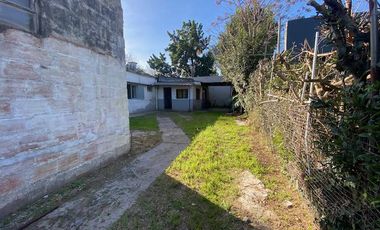 PH EN VENTA EN VILLA ELISA LA PLATA 2 DORMITORIOS