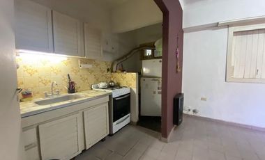 PH EN VENTA EN VILLA ELISA LA PLATA 2 DORMITORIOS