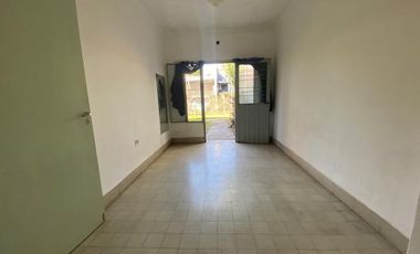 PH EN VENTA EN VILLA ELISA LA PLATA 2 DORMITORIOS