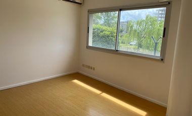 Marinas del Canal, 3 ambientes dormitorio en suite, 2 cocheras, baulera y jardín con vista al rio