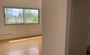 Marinas del Canal, 3 ambientes dormitorio en suite, 2 cocheras, baulera y jardín con vista al rio
