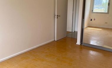 Marinas del Canal, 3 ambientes dormitorio en suite, 2 cocheras, baulera y jardín con vista al rio