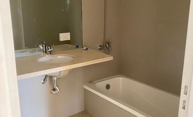 Marinas del Canal, 3 ambientes dormitorio en suite, 2 cocheras, baulera y jardín con vista al rio