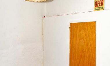 VENTA CASA 5 AMB, CON PATIO Y COCHERA EN LANUS ESTE