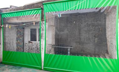 VENTA CASA 5 AMB, CON PATIO Y COCHERA EN LANUS ESTE