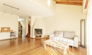 VENTA CASA 5 AMB 270 M2 DOBLE COCHERA REMEDIOS DE ESCALADA LANUS