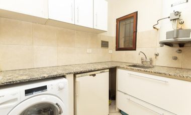 VENTA CASA 5 AMB 270 M2 DOBLE COCHERA REMEDIOS DE ESCALADA LANUS