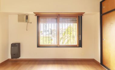 VENTA CASA 5 AMB 270 M2 DOBLE COCHERA REMEDIOS DE ESCALADA LANUS