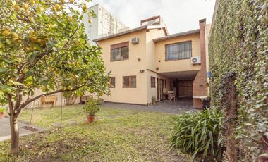 VENTA CASA 5 AMB 270 M2 DOBLE COCHERA REMEDIOS DE ESCALADA LANUS