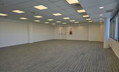 Oficina en  alquiler lista para entrar en el Edificio Olivos Building I