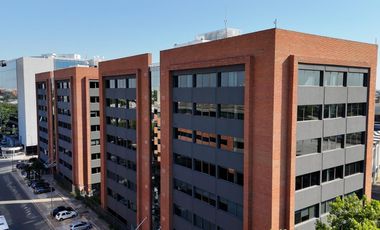 Oficina en  alquiler lista para entrar en el Edificio Olivos Building I