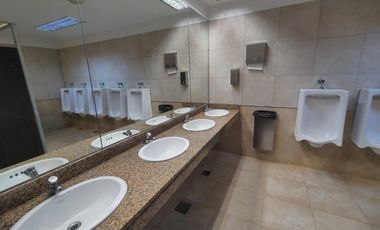 Oficina en  alquiler lista para entrar en el Edificio Olivos Building I