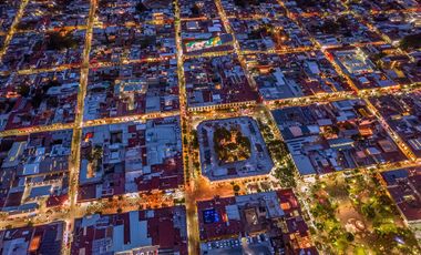 Edificio Para Restaurante de Lujo con Elevador En Andador  de Tlaquepaque