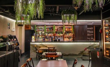 Edificio Para Restaurante de Lujo con Elevador En Andador  de Tlaquepaque