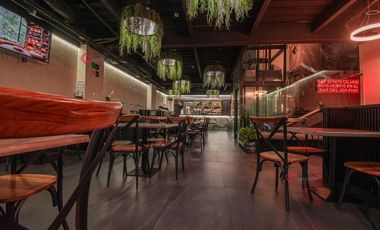 Edificio Para Restaurante de Lujo con Elevador En Andador  de Tlaquepaque