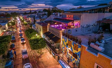 Edificio Para Restaurante de Lujo con Elevador En Andador  de Tlaquepaque