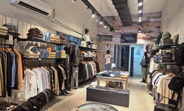 LOCAL EN FOCO COMERCIAL 4.30 x 40