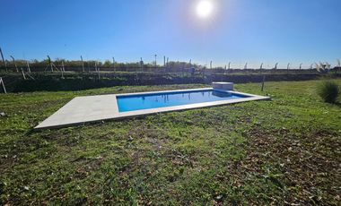 CASA EN VENTA y ALQUILER, 5 AMBIENTES, SAN SEBASTIAN AREA 9, APTO CREDITO