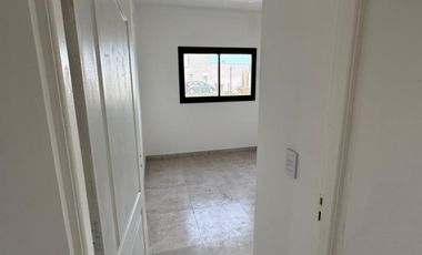 CASA EN VENTA y ALQUILER, 5 AMBIENTES, SAN SEBASTIAN AREA 9, APTO CREDITO