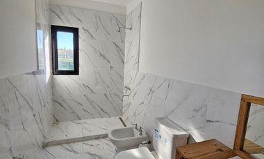 CASA EN VENTA y ALQUILER, 5 AMBIENTES, SAN SEBASTIAN AREA 9, APTO CREDITO