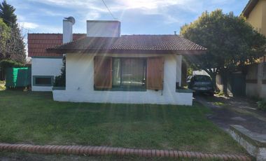 Venta Casa 3 ambientes - De Vicenzo Chico / Pilar