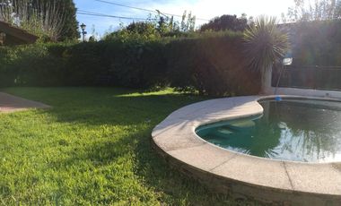 Venta Casa 3 ambientes - De Vicenzo Chico / Pilar